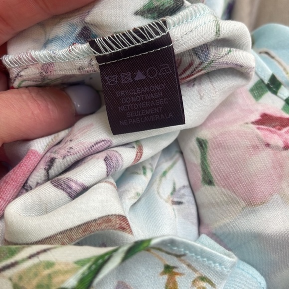 Hale Bob M ⭐️ Like New! Off the Shoulder Floral Top - Picture 7 of 10